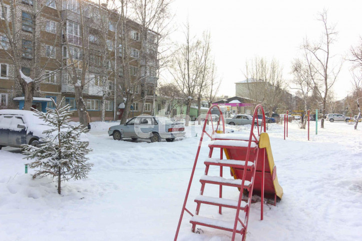2-комн квартира Лукашевича, 15г