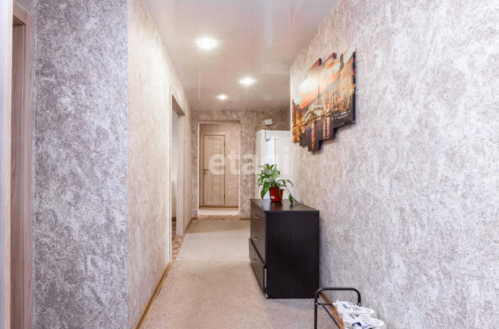 4-комн квартира Металлургов, 44а