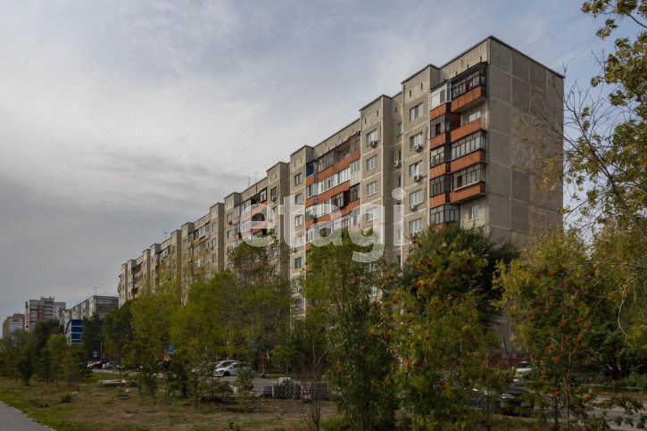 2-комн квартира Монтажников, 16