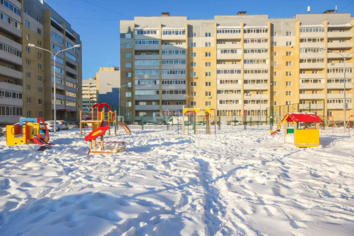 3-комн квартира Избышева, 6