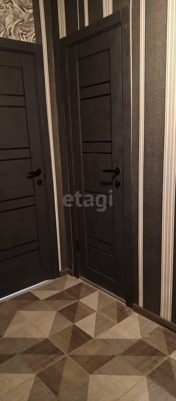 3-комн квартира Интернациональная, 35