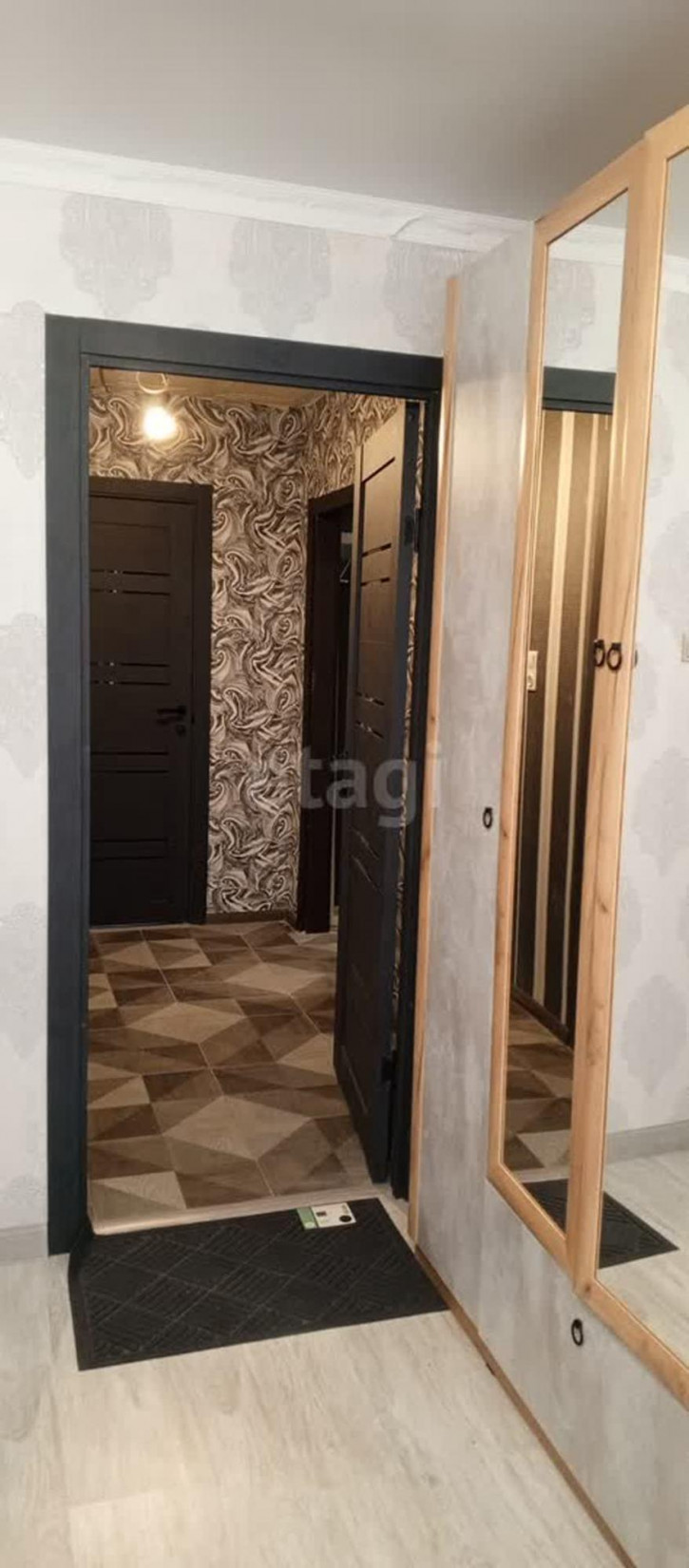 3-комн квартира Интернациональная, 35
