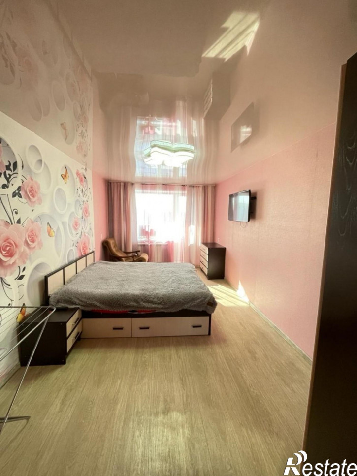 3-комн квартира Россия,  г. Комсомольск-на-Амуре, ул. Орехова, д. 42, корп. 3