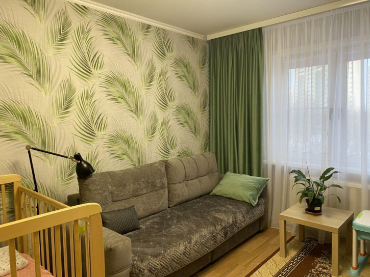 4-комн квартира Цветочная ул, 10