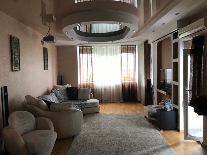 3-комн квартира Осипенко, 3