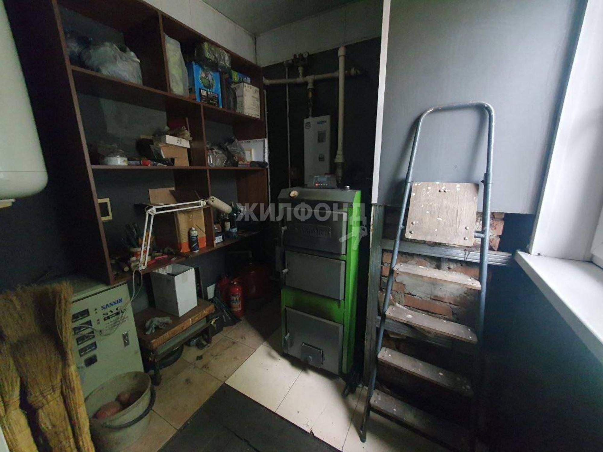 Купить дачу, дом, коттедж за 11 000 000 рублей на Холмистая улица