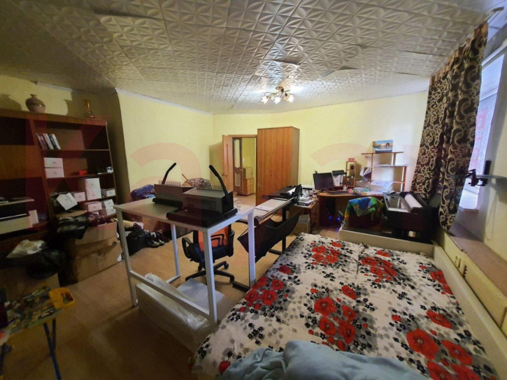 3-комн квартира микрорайон Парус ул.
