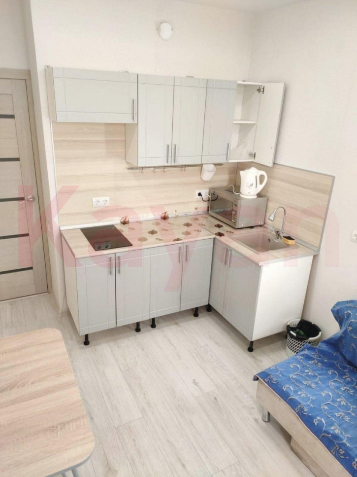 2-комн квартира Куникова ул.