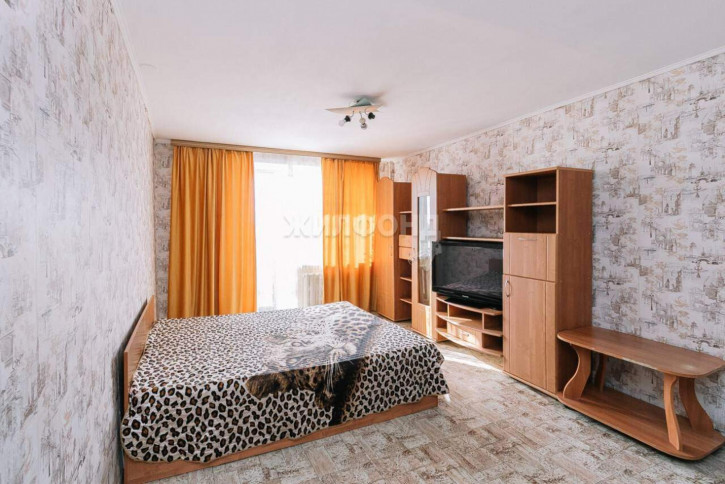 1-комн квартира Титова улица, д.1