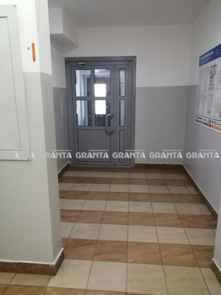 3-комн квартира ул Дмитрия Мартынова, 13