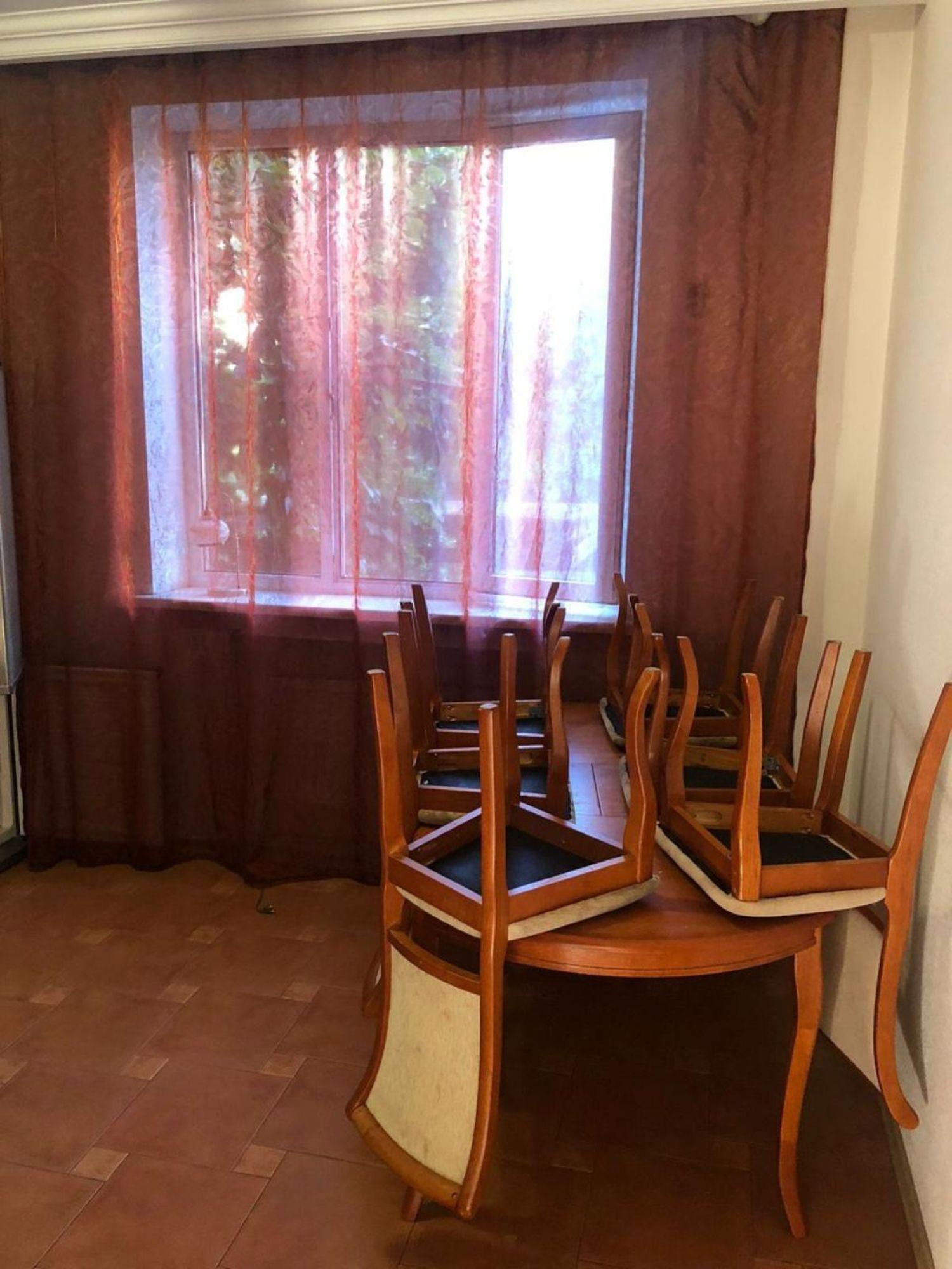 Сдать дачу, дом, коттедж за 95 000 рублей на Хлебосольная ул, 1