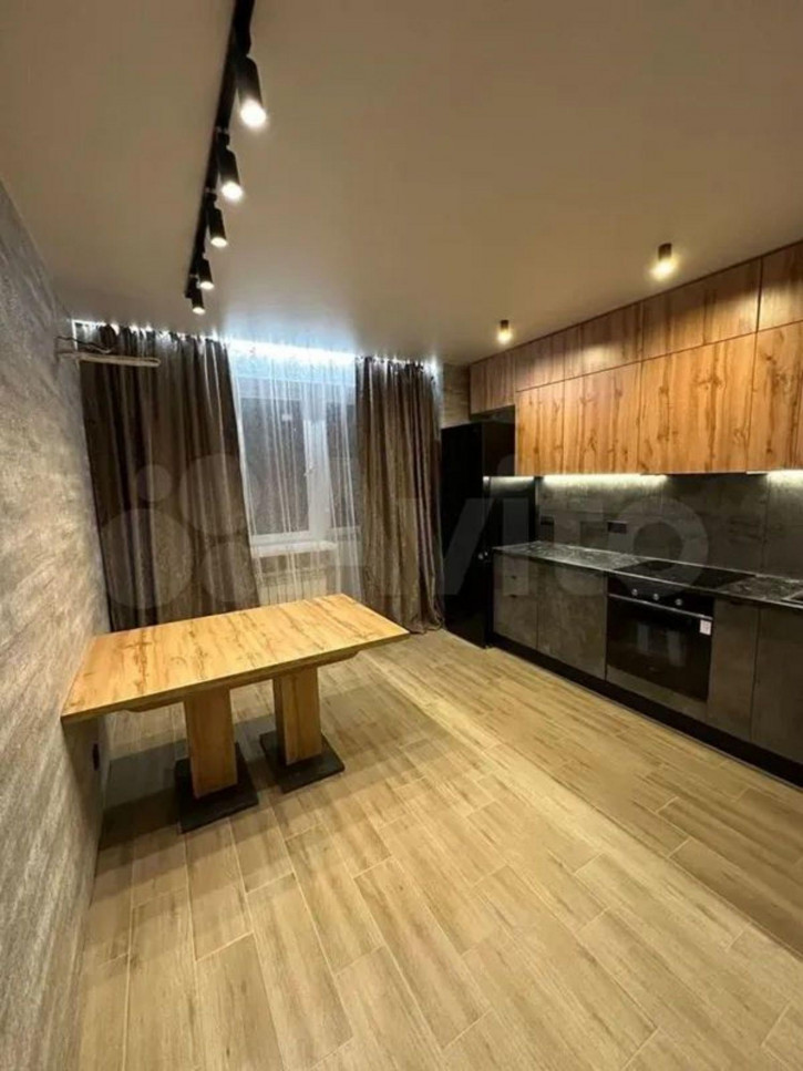1-комн квартира в новом доме б-р Комарова, 1 к.2