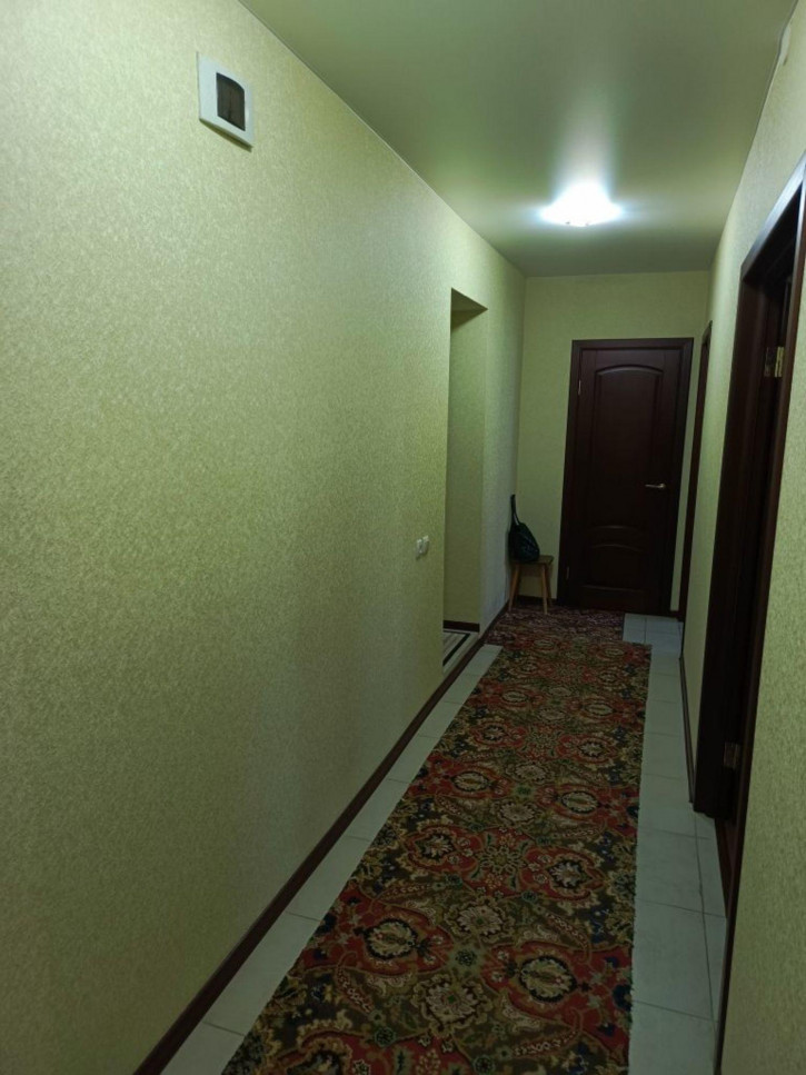 2-комн квартира Институтский городок, 21