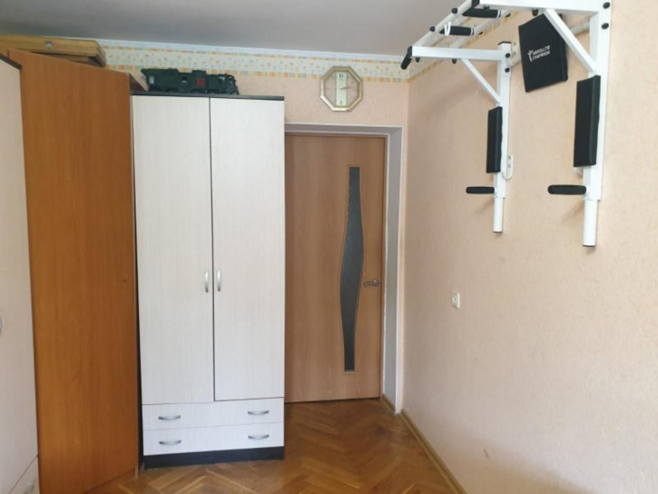 3-комн квартира 12 мкр-н, 12
