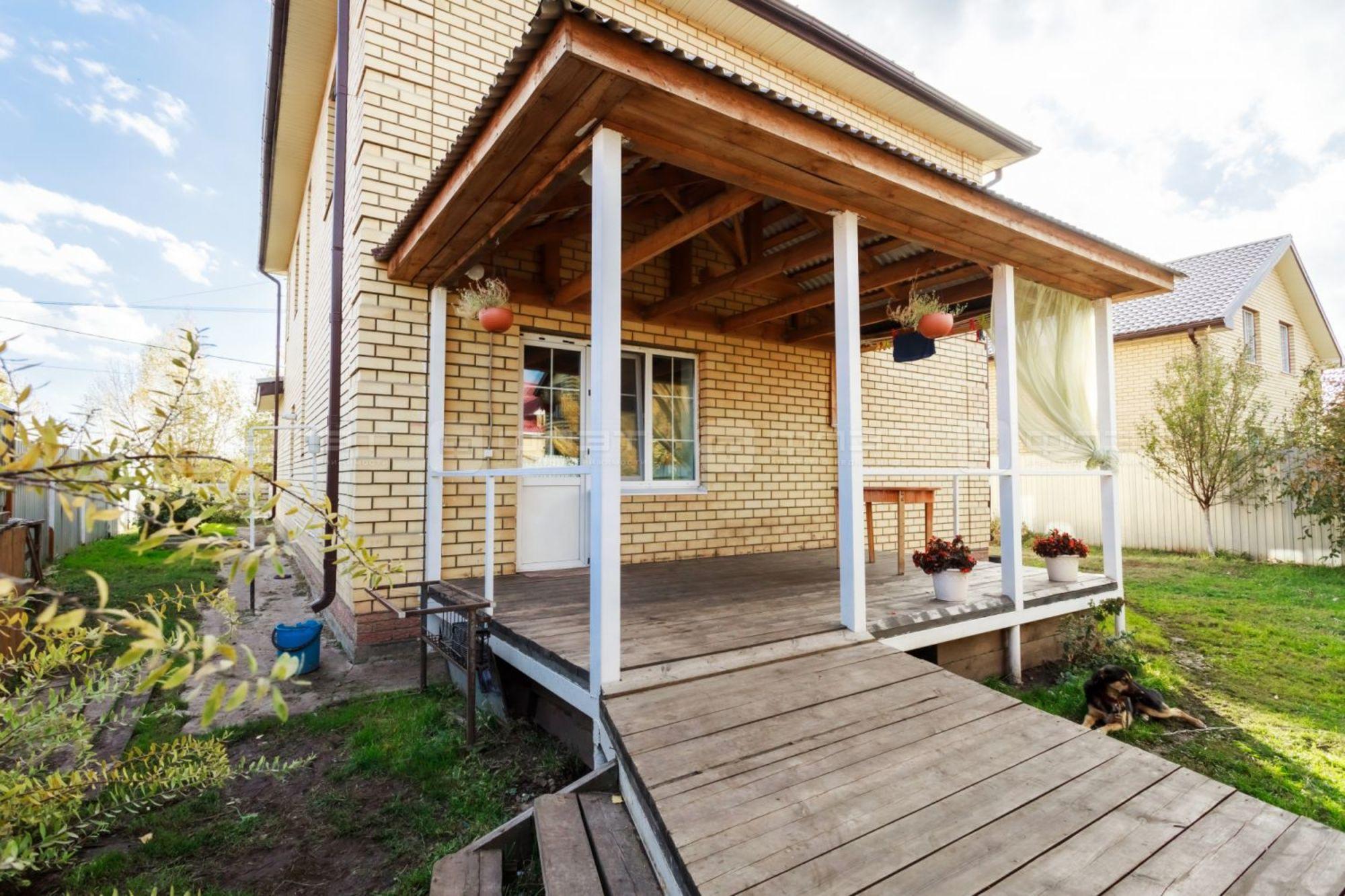 Купить дачу, дом, коттедж за 15 000 000 рублей на ул. Светлая, дом 6