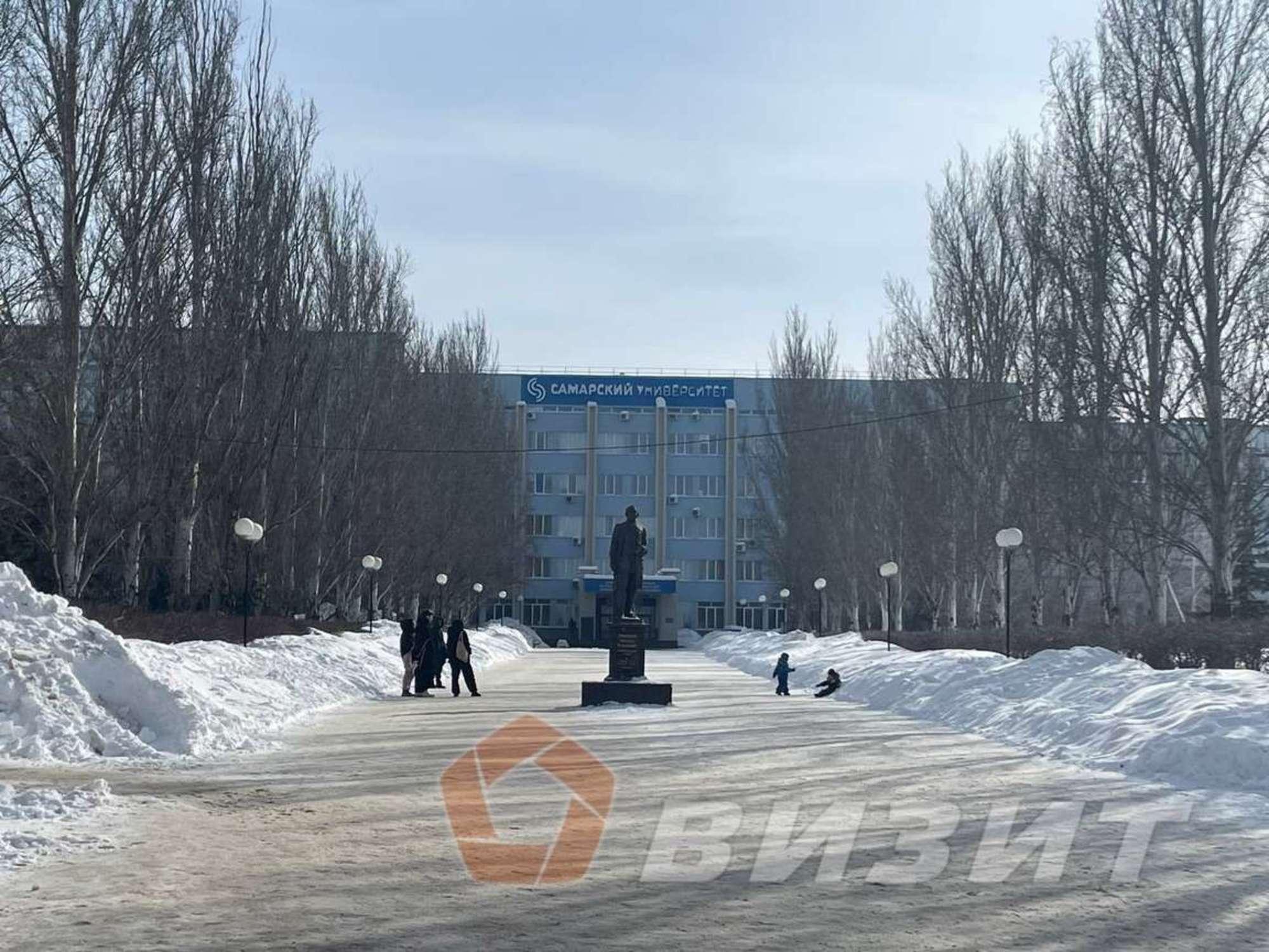Купить офис, помещение под офис за 240 000 000 рублей на Ново-Садовая улица, 207