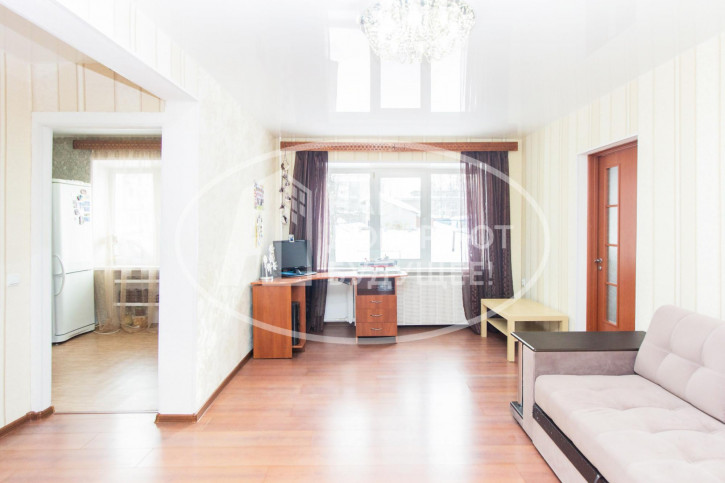 2-комн квартира улица Мира, 12