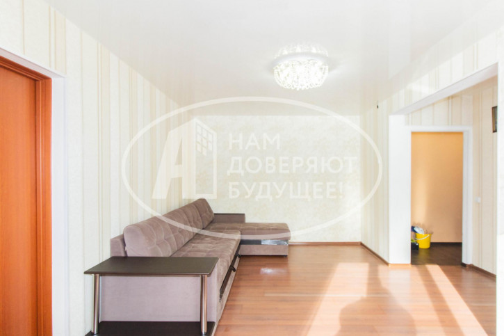 2-комн квартира улица Мира, 12