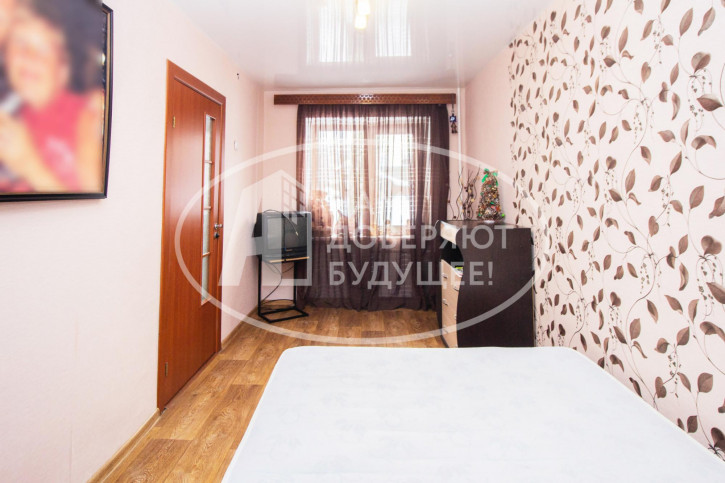 2-комн квартира улица Мира, 12