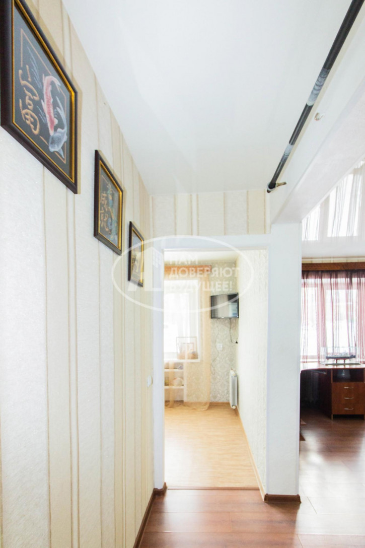 2-комн квартира улица Мира, 12