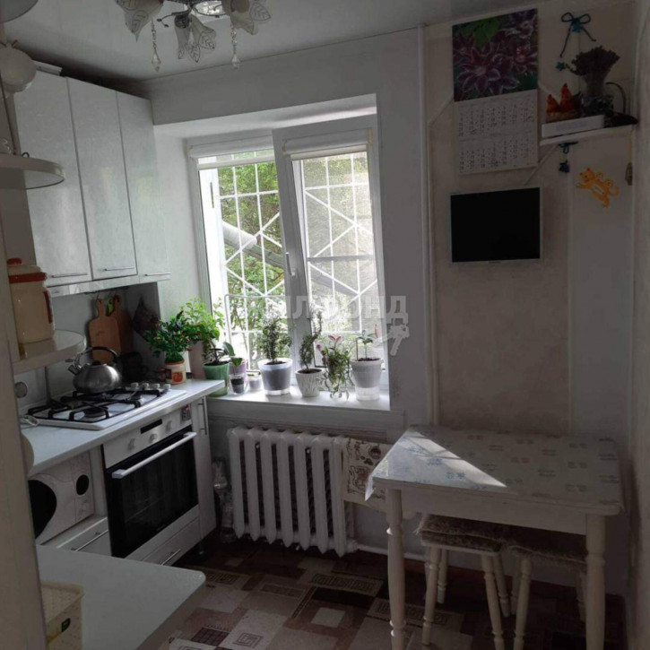 3-комн квартира Кочубея улица, д.11