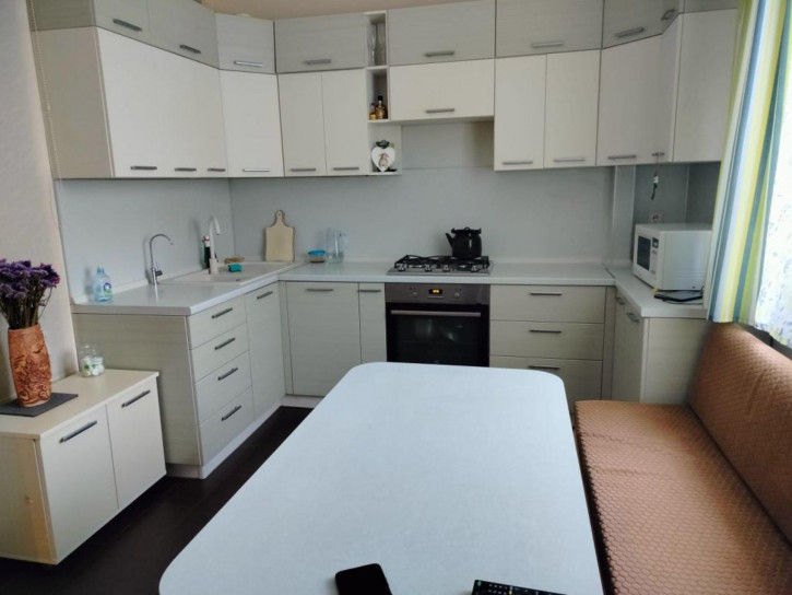 2-комн квартира Паши Савельевой ул, 54
