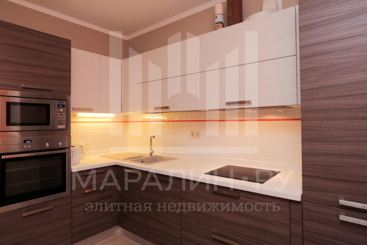 3-комн квартира Соборный, 90