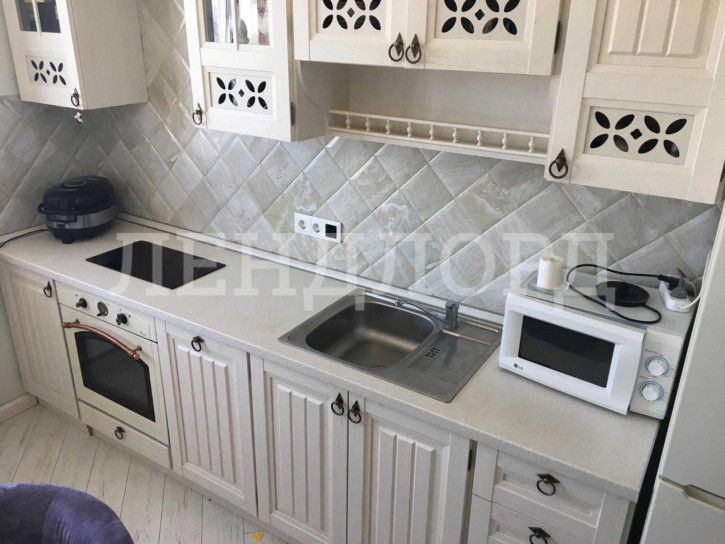 2-комн квартира Адыгейская улица, 30