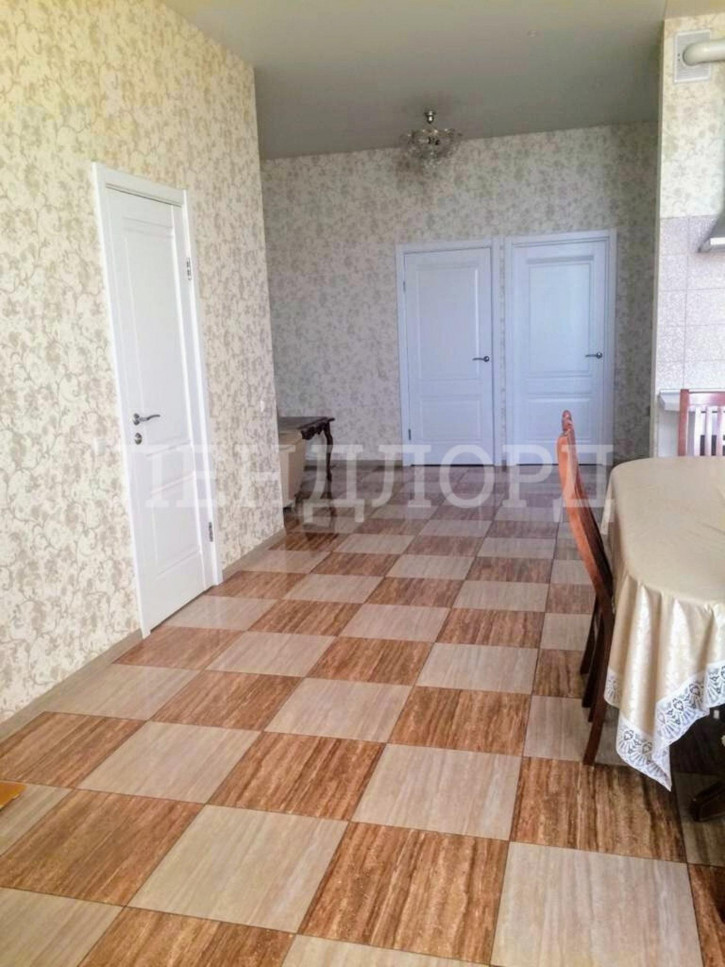 3-комн квартира Кировский проспект, 69