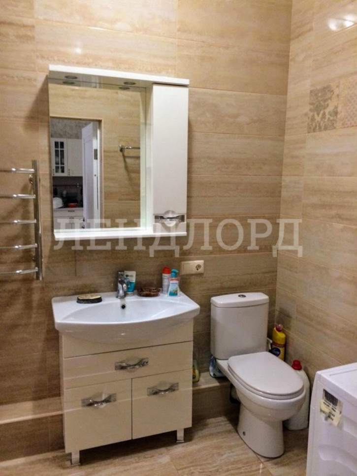 3-комн квартира Кировский проспект, 69