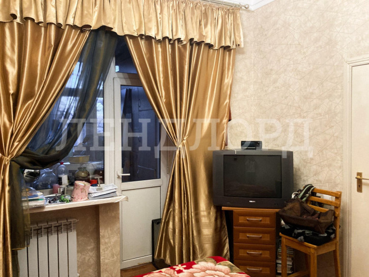 Комната Будённовский проспект, 72/213