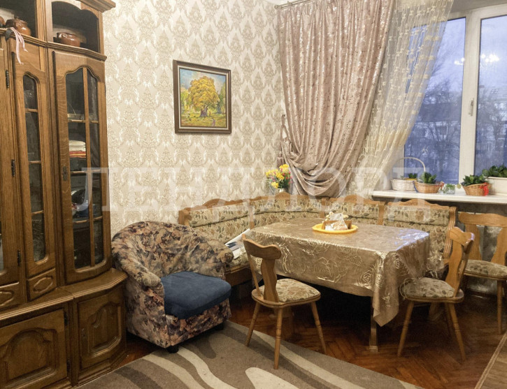 Комната Будённовский проспект, 72/213
