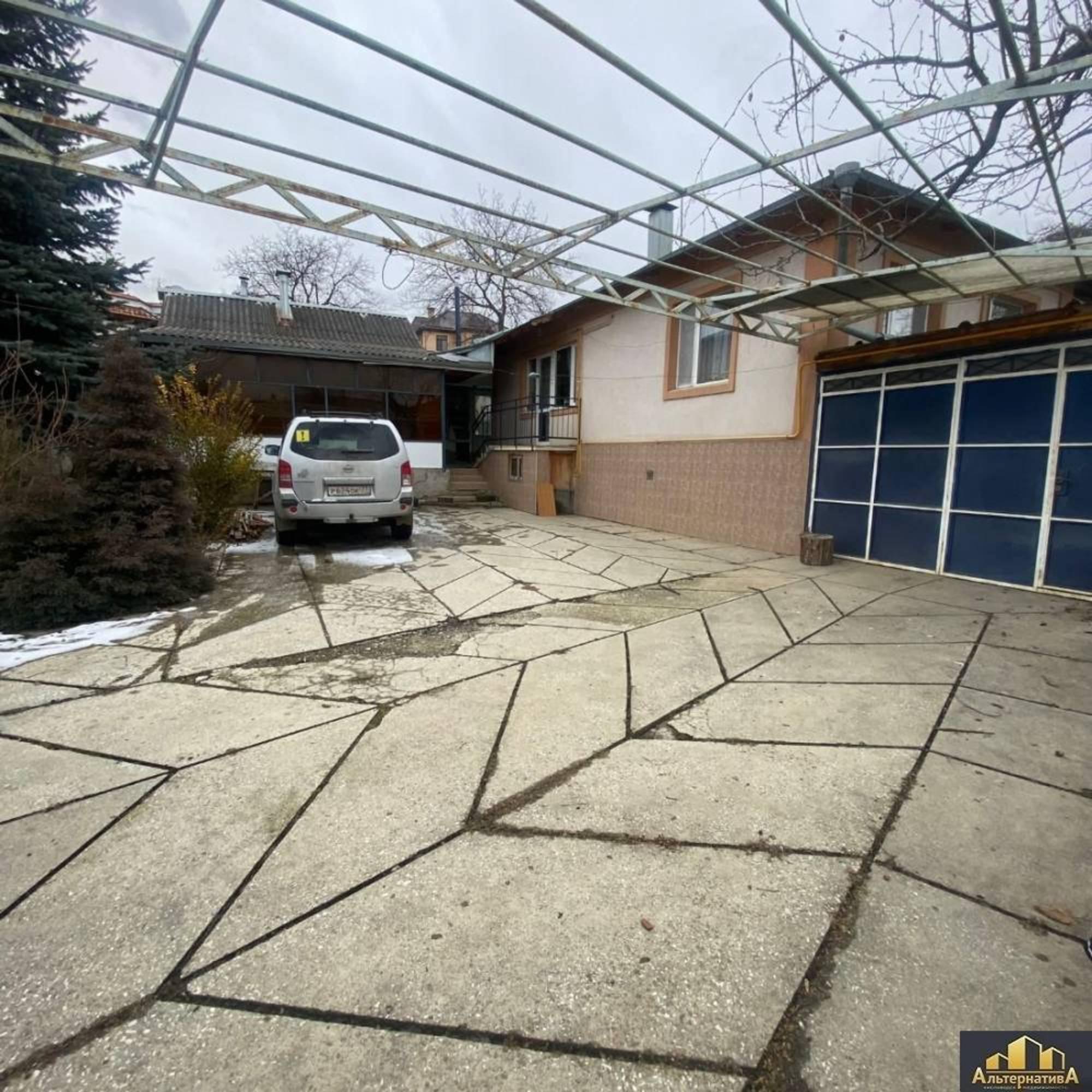 Купить дачу, дом, коттедж за 25 500 000 рублей на Нижне-Пограничная ул.