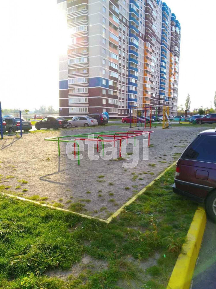 1-комн квартира улица Комарова
