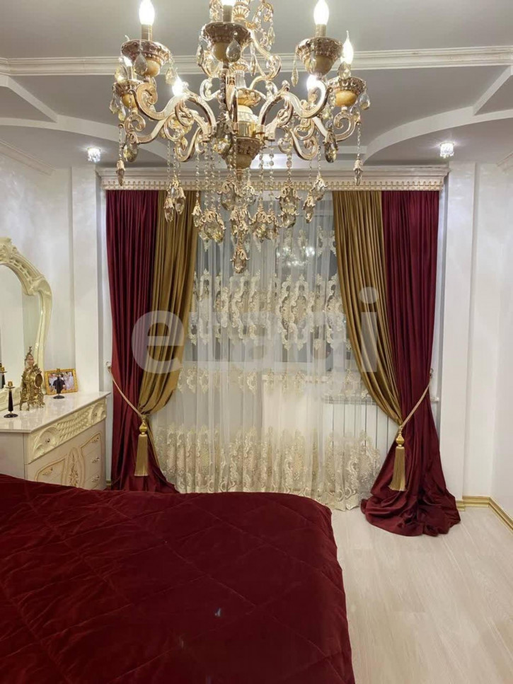 3-комн квартира улица Горбатова