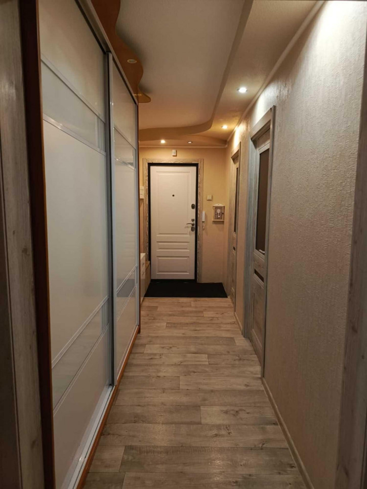 3-комн квартира Георгия Димитрова, 8