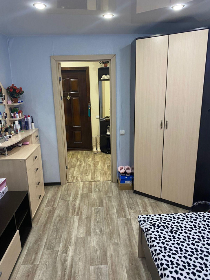 2-комн квартира Георгия Димитрова, 16
