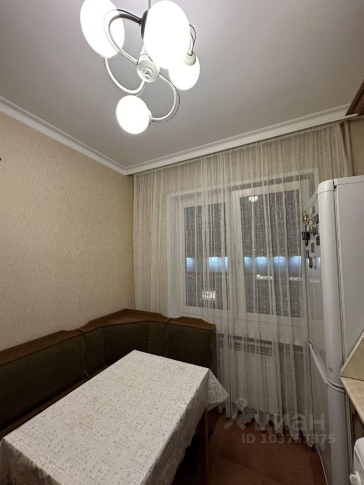 2-комн квартира улица Морских Пехотинцев, 13,  д. 13