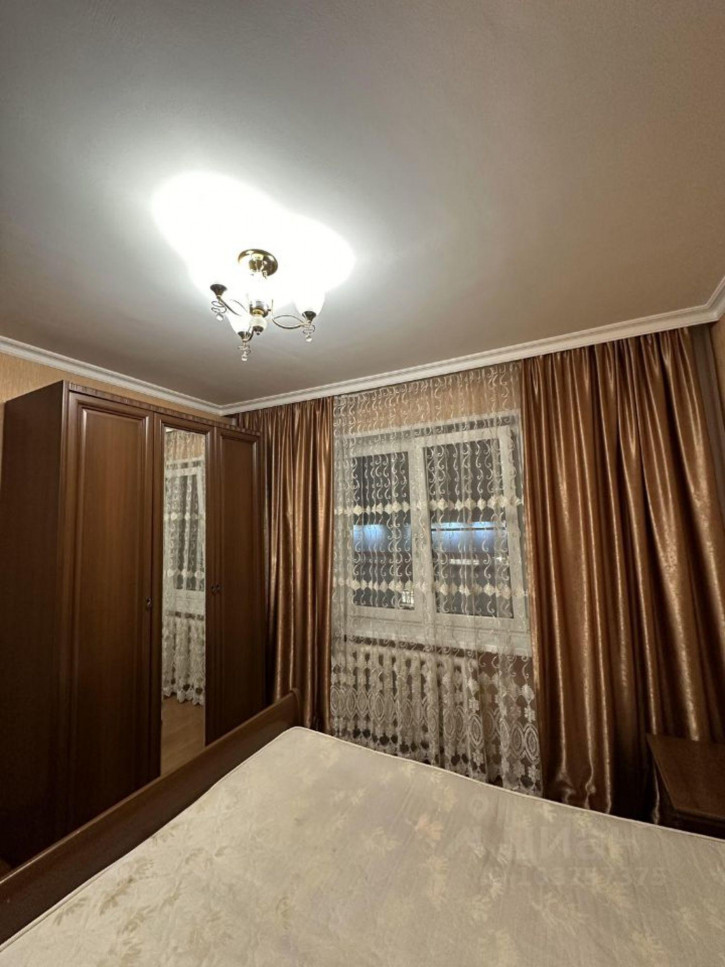 2-комн квартира улица Морских Пехотинцев, 13,  д. 13
