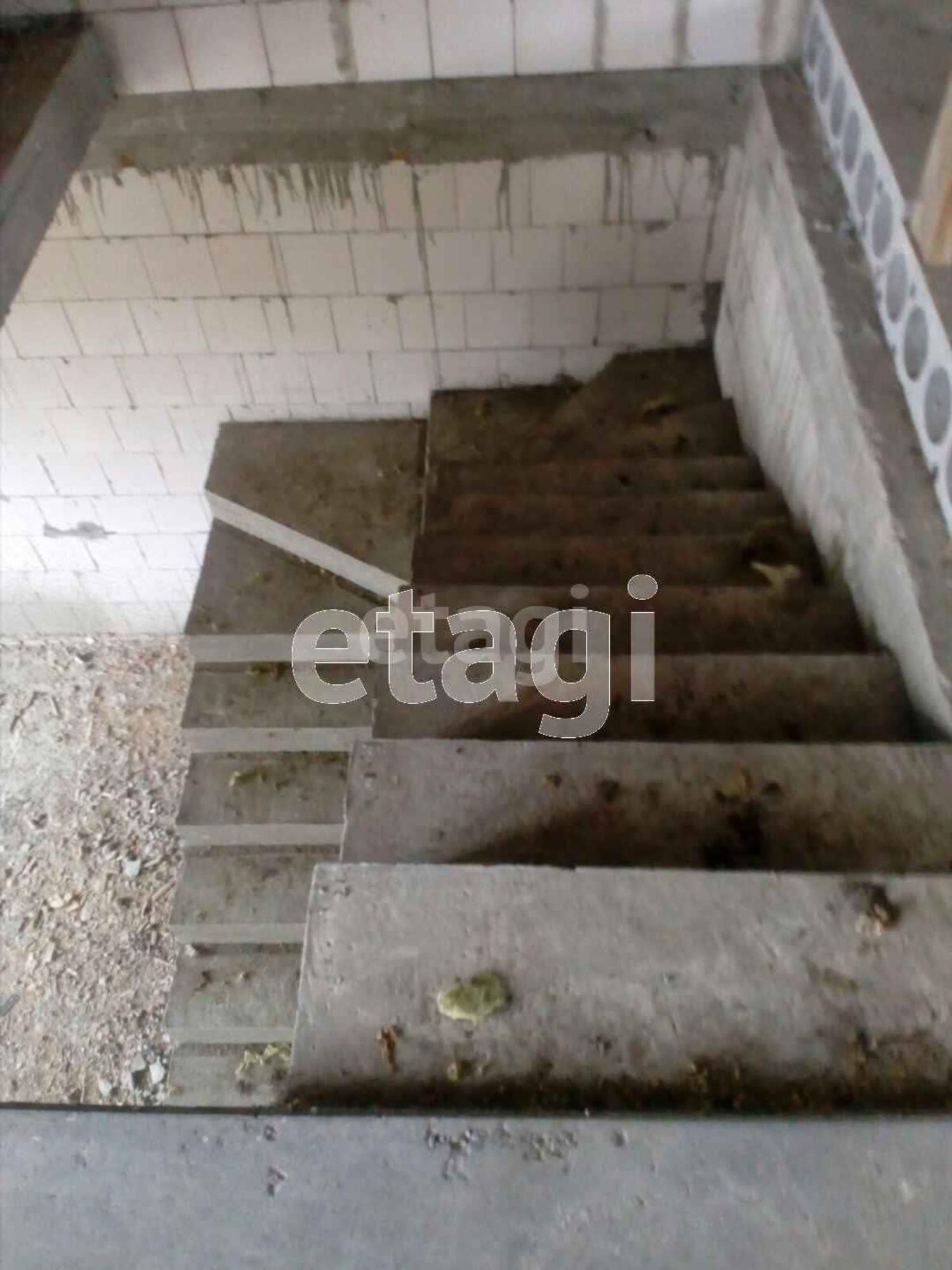 Купить дачу, дом, коттедж за 10 000 000 рублей на Павлика Морозова, 23
