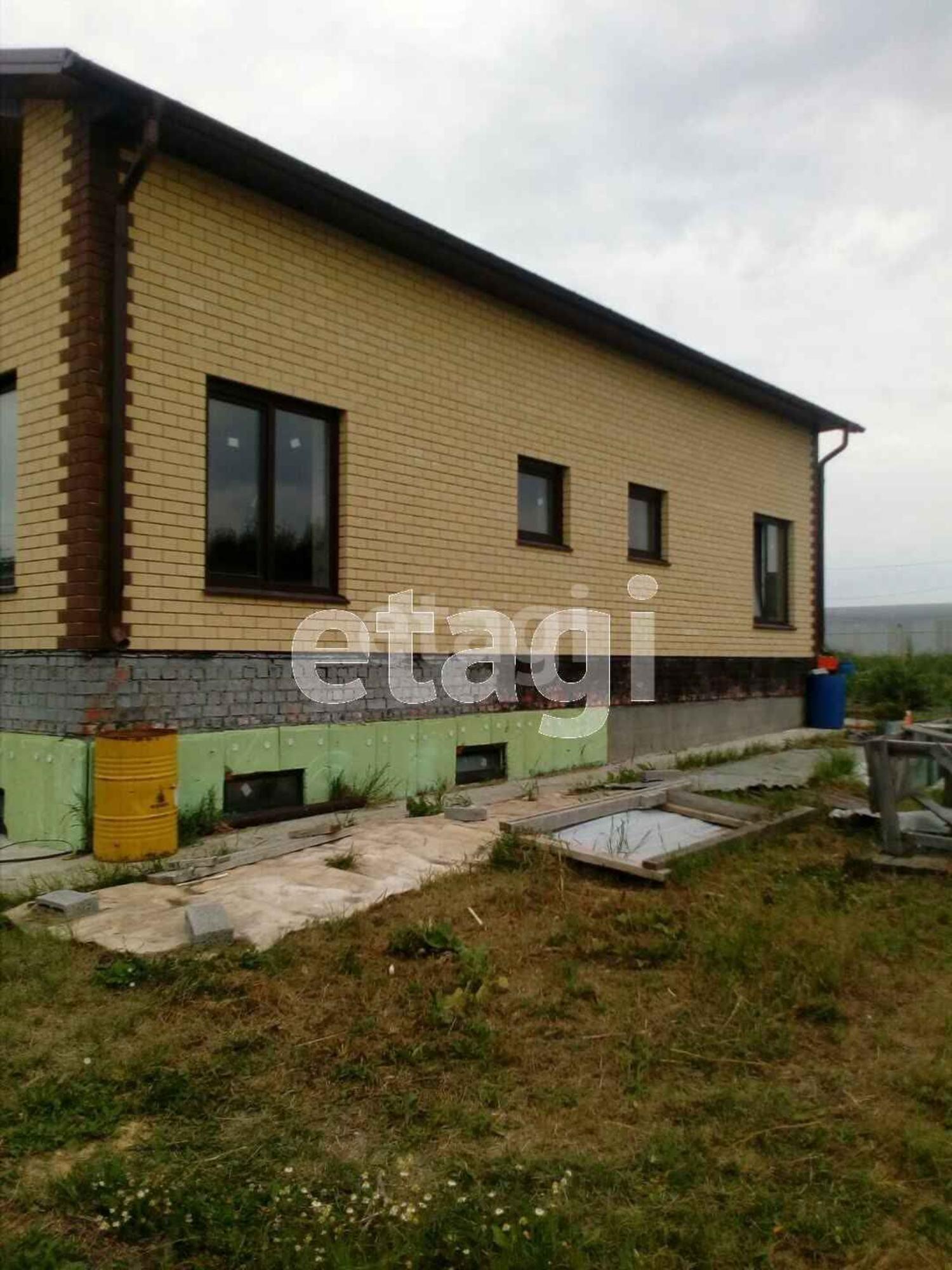 Купить дачу, дом, коттедж за 10 000 000 рублей на Павлика Морозова, 23