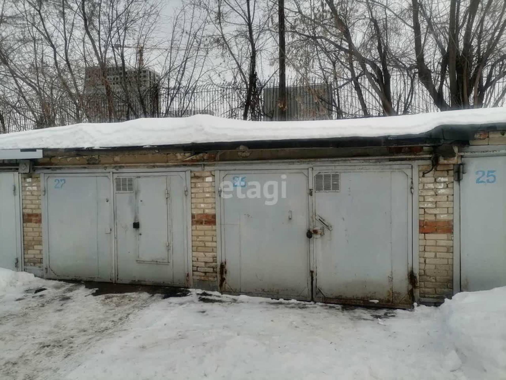 Купить гараж, место в паркинге за 700 000 рублей на 50 лет Октября 59