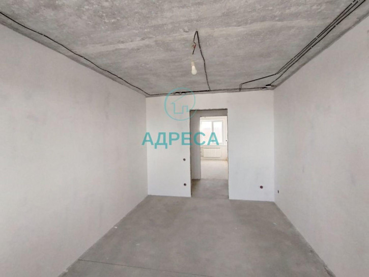 4-комн квартира Авиационная ул, 3