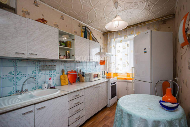 3-комн квартира Дружбы проспект, д.65
