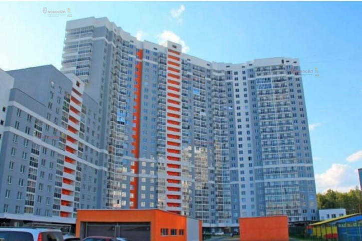 2-комн квартира Семихатова 18