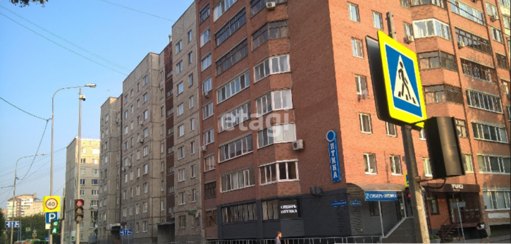 2-комн квартира Комсомольская, 44