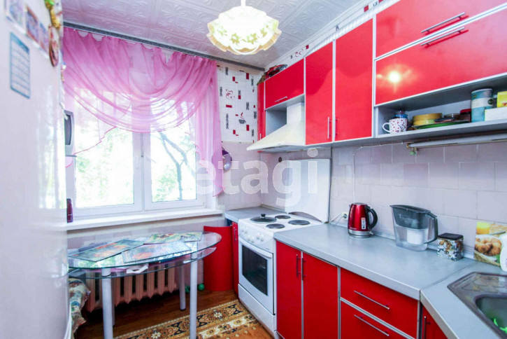 2-комн квартира Игримская, 17