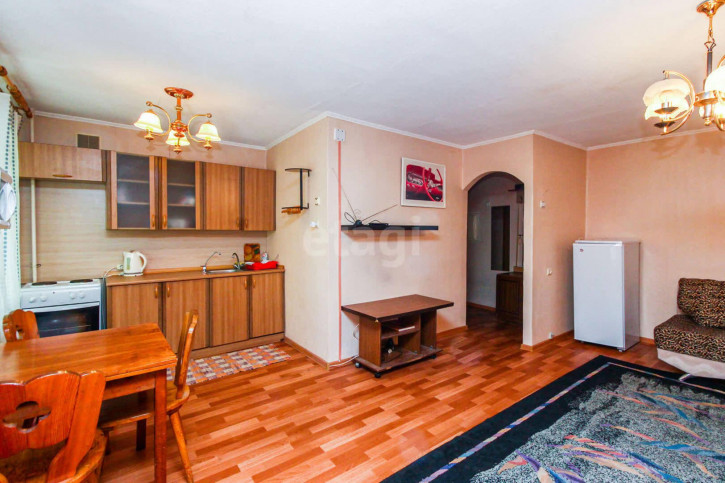 1-комн квартира Мельникайте, 95
