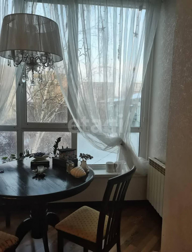 3-комн квартира Немцова, 72