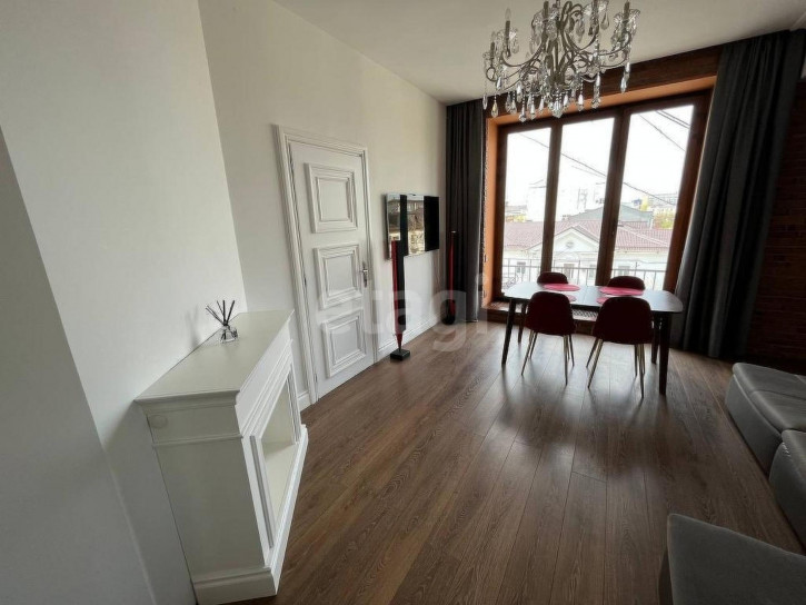 2-комн квартира Орджоникидзе, 51